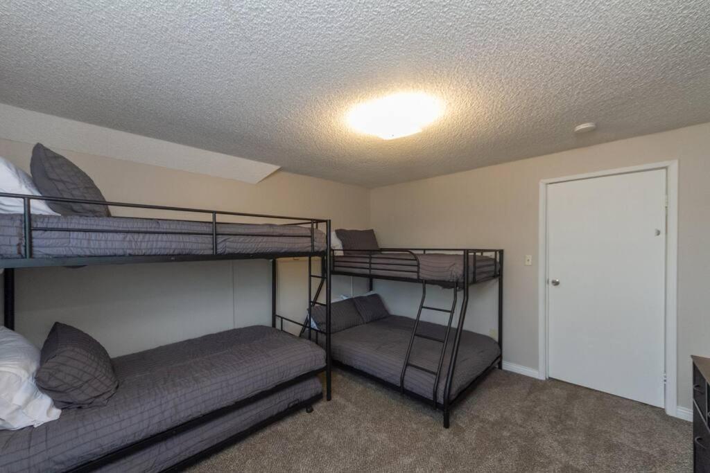 A Very Unique Quirky And Comfortable Home Spokane Exterior photo