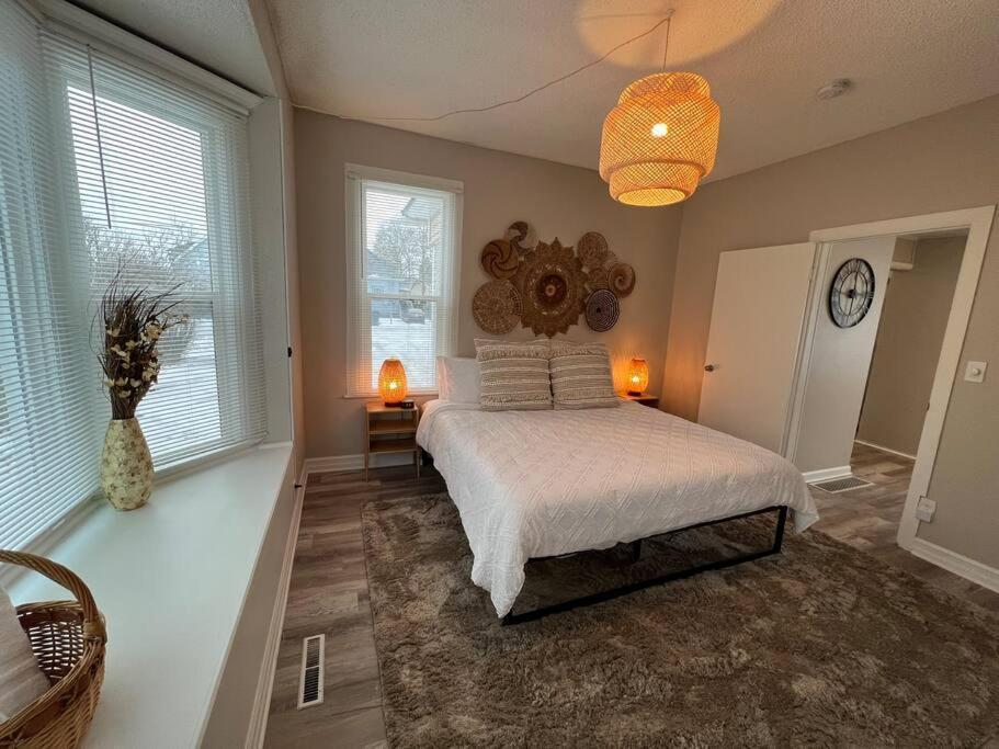 A Very Unique Quirky And Comfortable Home Spokane Exterior photo