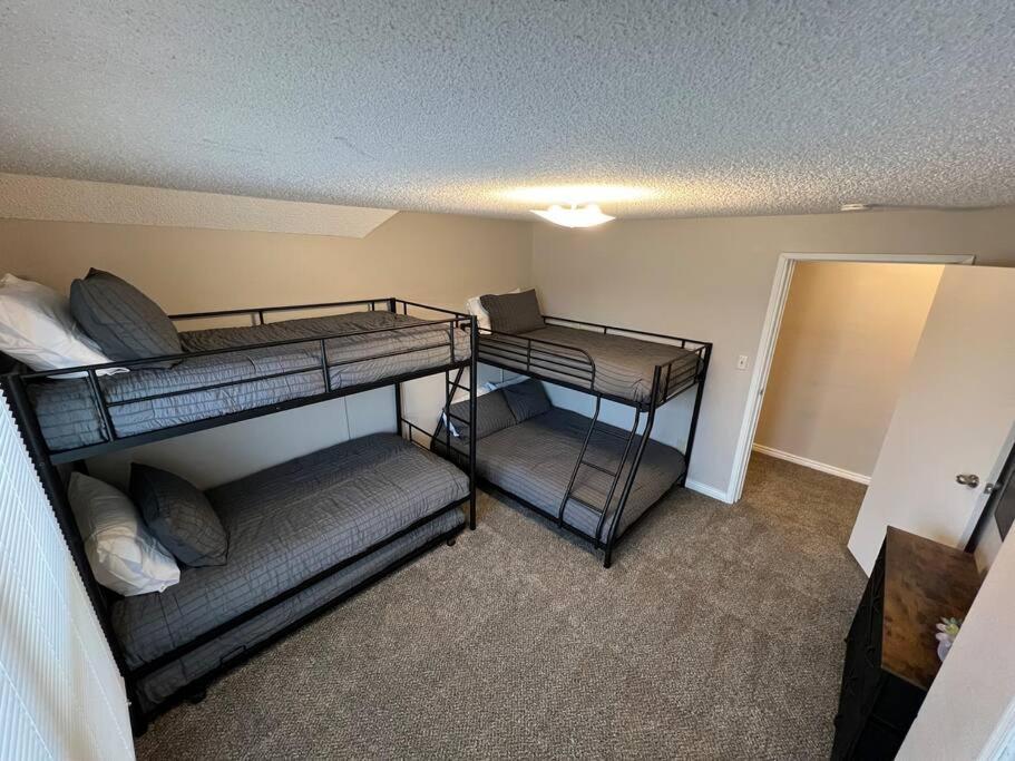 A Very Unique Quirky And Comfortable Home Spokane Exterior photo